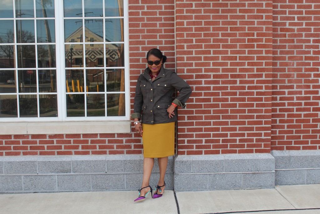 Wearing J.Crew Factory Downtown field jacket, J. Crew pencil skirt and Boden Alice suede high heel.