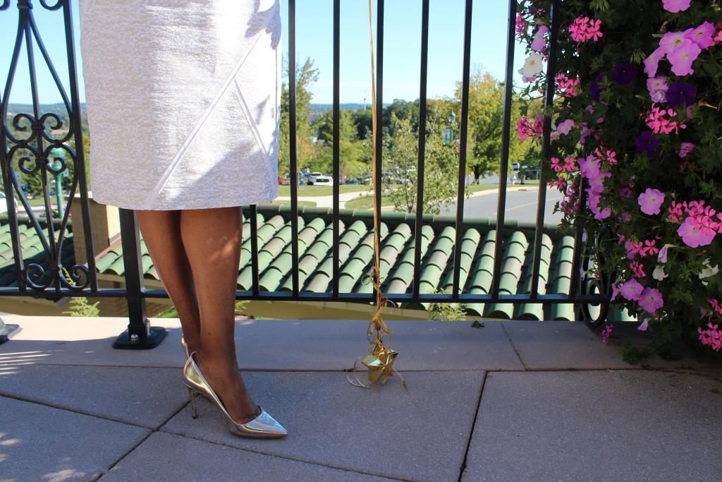 At He Hotel Hershey, wearing Lafayette 148 NY Dress, Mui Mui golden pumps and Anthropologie necklace.