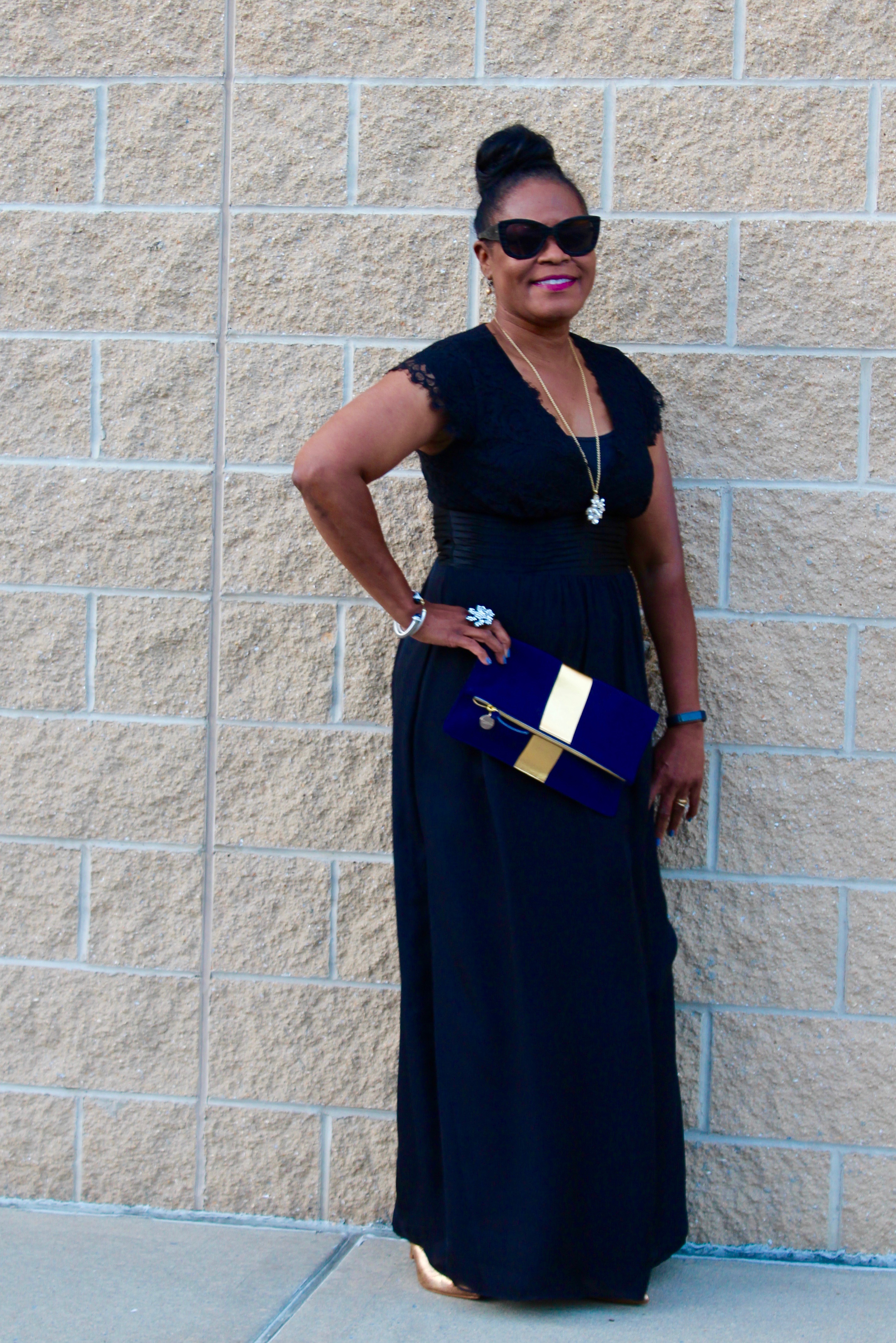 Wearing: old Nicole Miller Collection long dress, Clare V limited edition Vogue/VIP suede foldover clutch, Zara Gold Metallic Booties and J. Crew Factory necklace. 