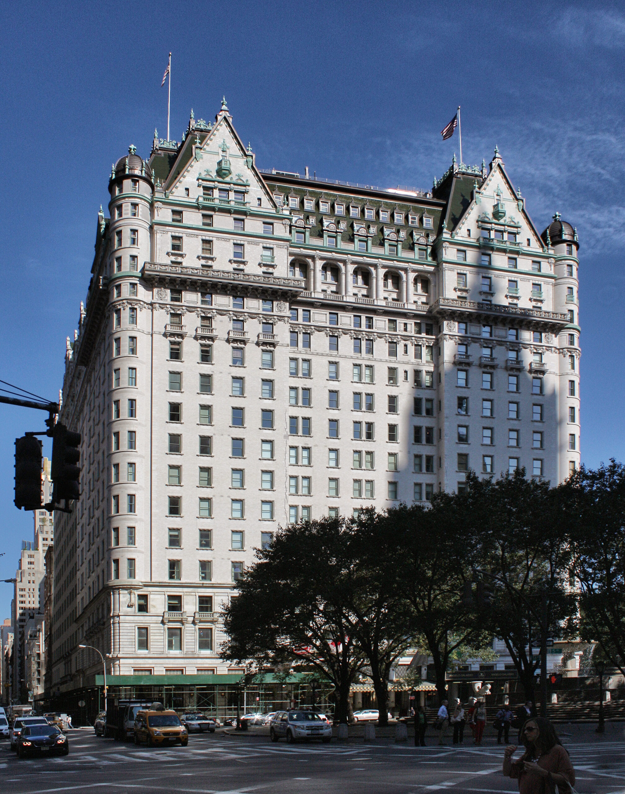 Online photo of the NYC Plaza Hotel