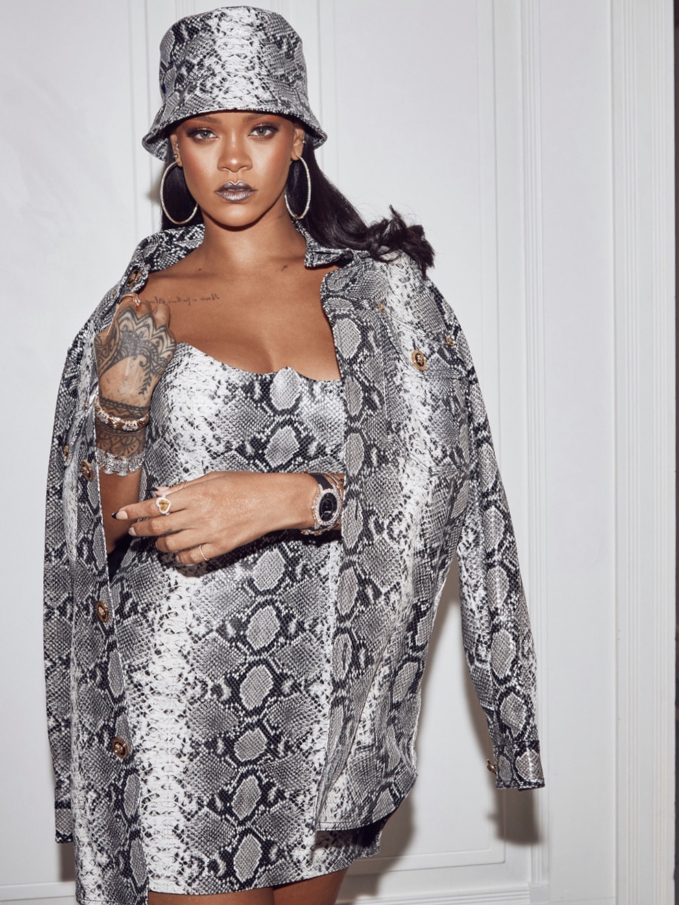 Rihanna in Custom Atlier Versace