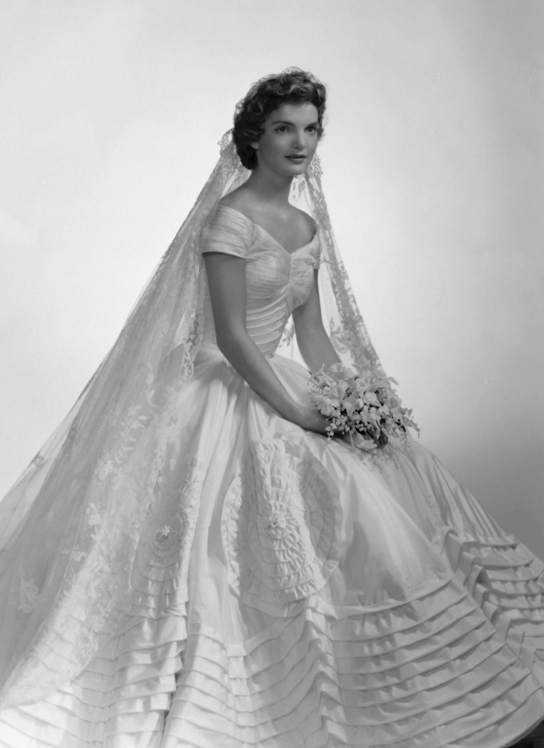 Jaqueline Bouvier 1953 wearing Ann Lowe Wedding Gown