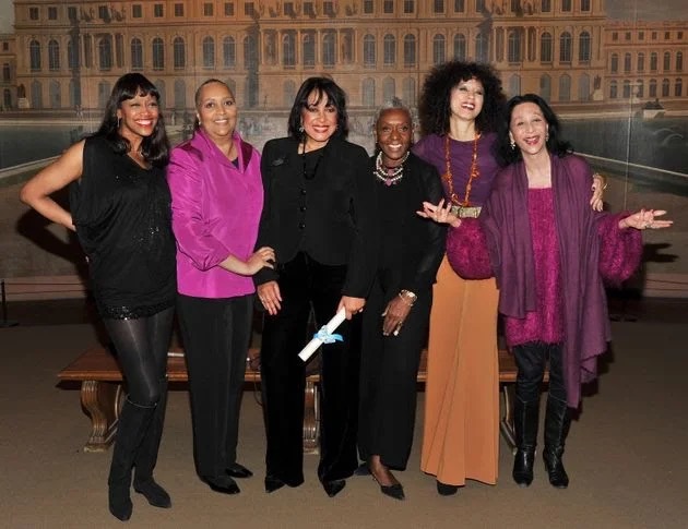 2011 Huffington Post Game Changer Award to Battle of Versailles African American Models
