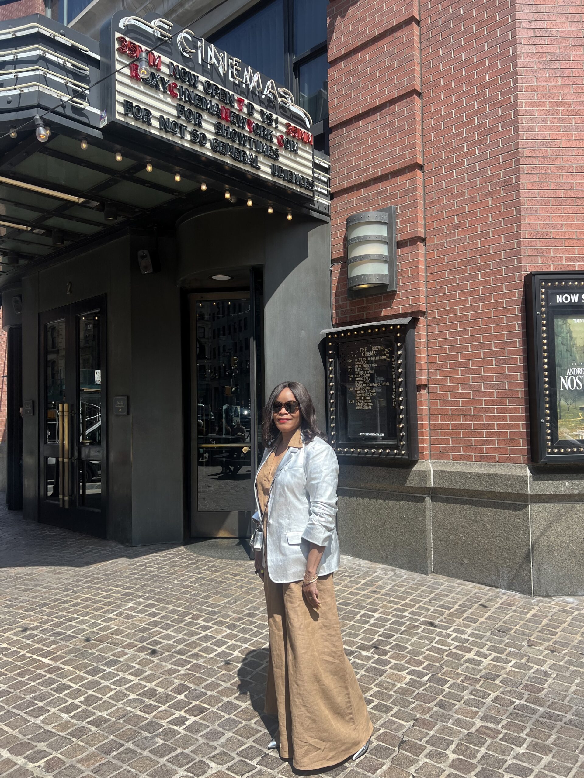 Last summer's Banana Republic Minna Linen Wide-Leg pants and top. I'm standing in front of the Roxy Hotel in Tribeca.